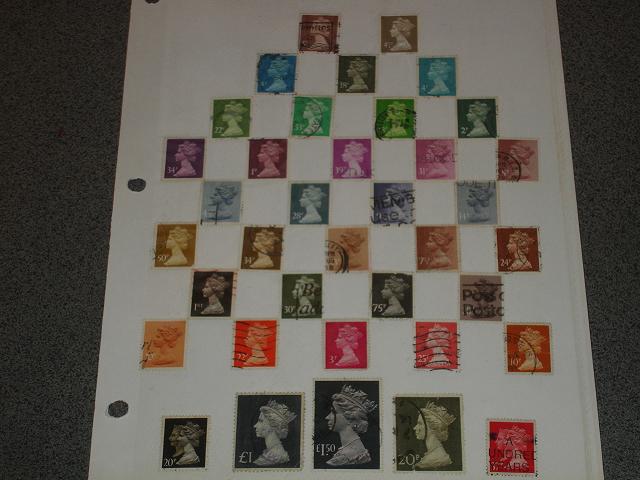 Archivo:Machin Heads Stamp album page2.jpg