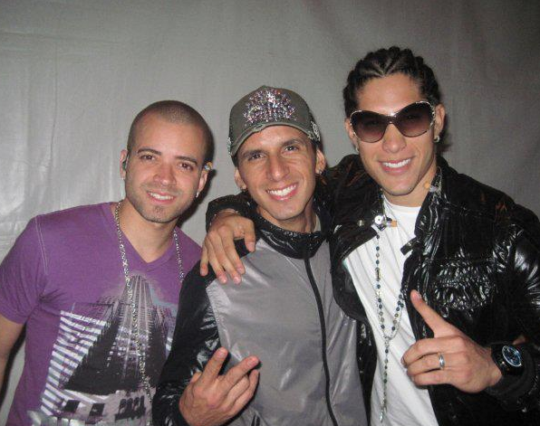 Archivo:Roman el RO junto a chino y Nacho.png