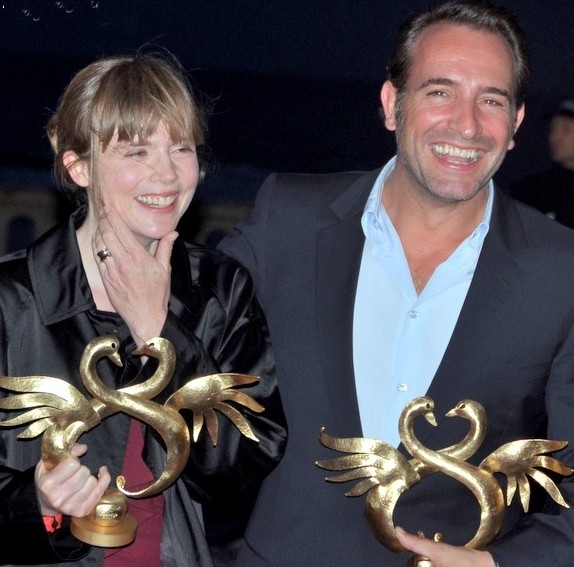 Archivo:Isabelle Carré Jean Dujardin Cabourg 2011.jpg