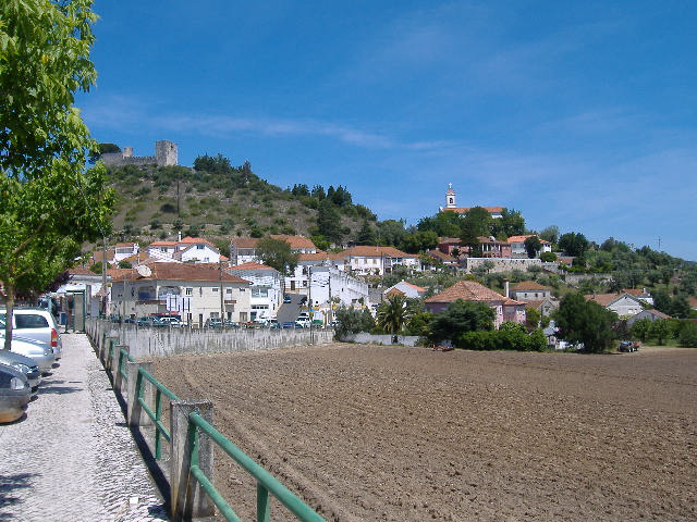 File:Alcanede Town.JPG