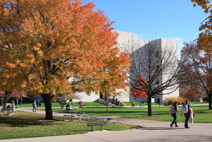 File:IUN Campus Commons Autumn reduced.JPG