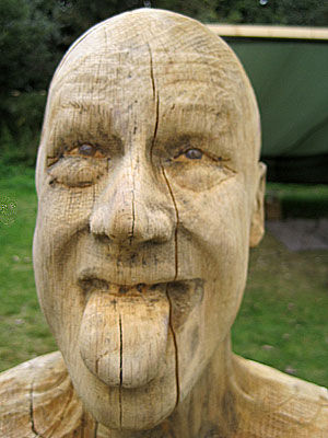 File:Theo (carving by Harry Leurink).jpg