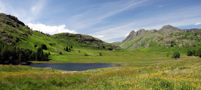 File:Blea Tarn - geograph.org.uk - 30904.jpg