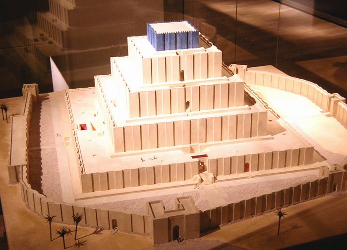 File:Chogha Zanbil, Ziggurat (model).jpg