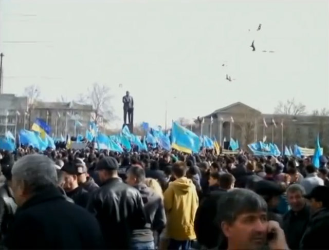 File:February 2014 Simferopol Pro-Ukrainian Manifestation.jpg