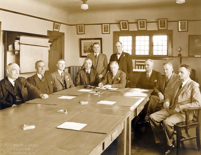 File:Signing the First Narrows Bridge Agreement (7007002962).jpg