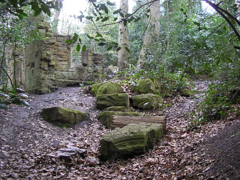 File:Sydenham Hill Wood folly.jpg