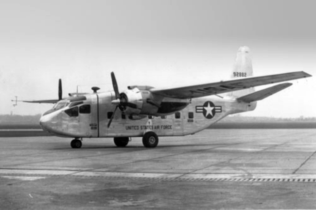 File:Chase YC-122C Avitruc.jpg