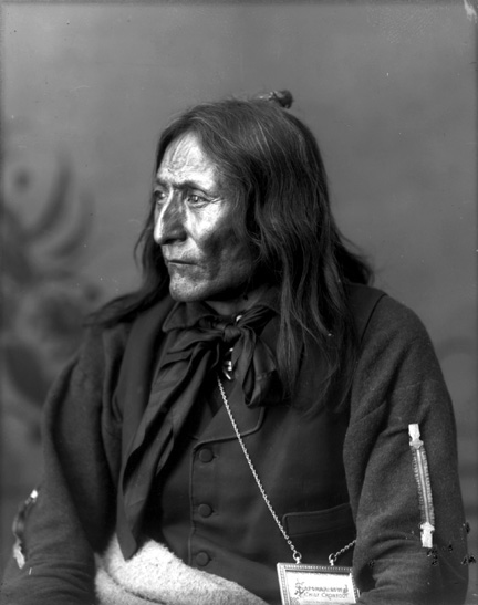 File:Chief Crowfoot.jpg