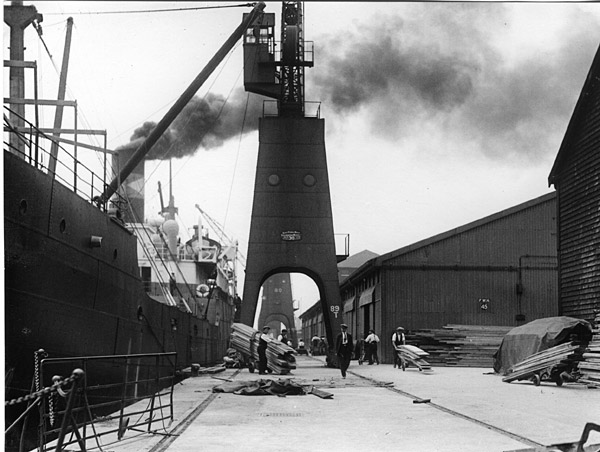 File:Greenland dock 1927.jpg