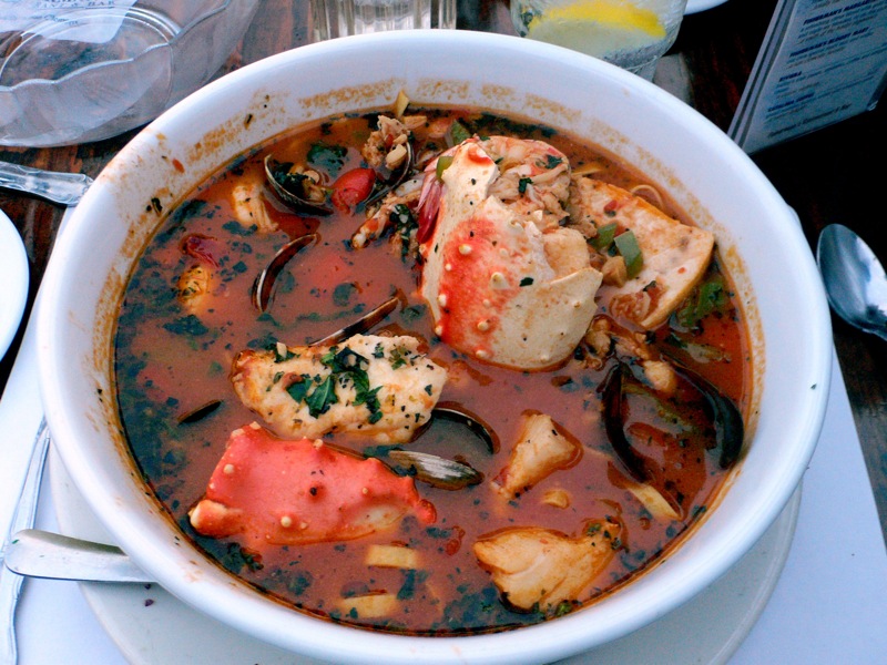 File:Cioppino.jpg