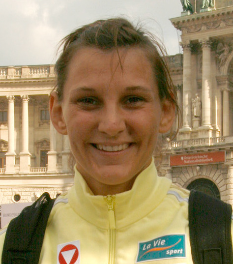 Archivo:Claudia Heill Wien2008 (cropped).jpg