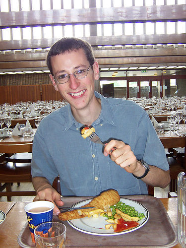 File:Fishandchipsguy.jpg