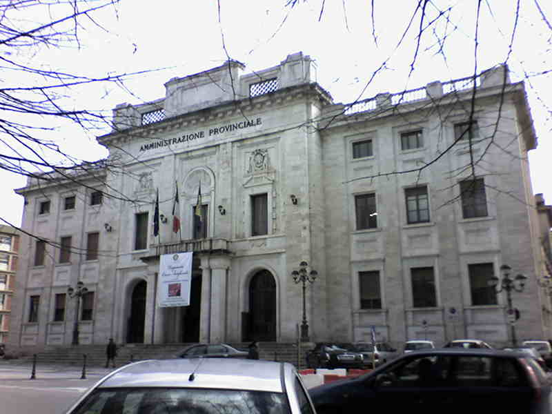 File:Palazzo Provincia Frosinone.png