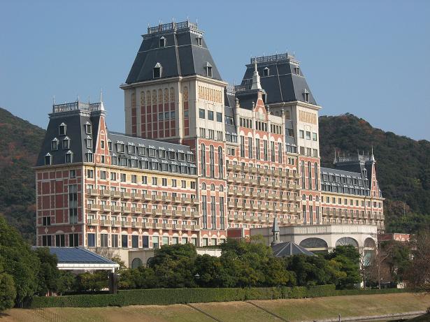 File:Huis Ten Bosch JR ANA Hotel.jpg