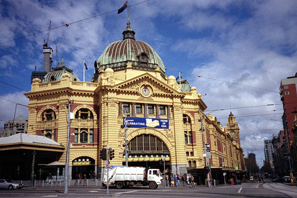 Archivo:Melbourne FlindersSt Station.jpg