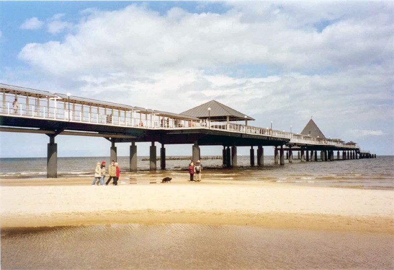 Файл:Usedom-Heringsdorf-Seebrücke-Mai2005.jpg