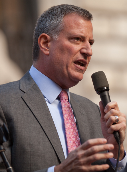 Файл:Bill de Blasio 11-2-2013.jpg