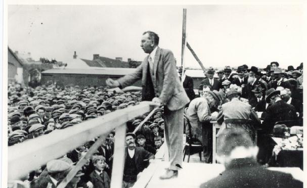 File:Fionán Lynch electioneering.jpg