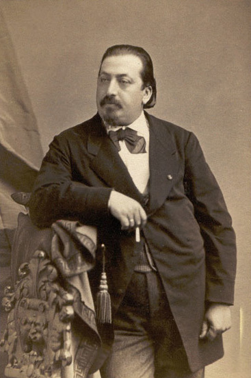 Archivo:Henryk Wieniawski three quarters length (cropped).jpg