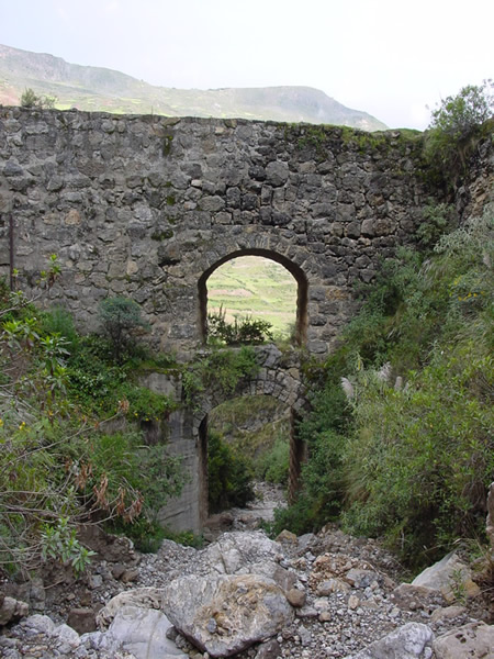 File:Puente de 2 Niveles.jpg