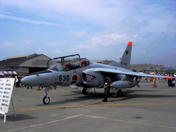 Файл:T-4Training aircraft01.jpg