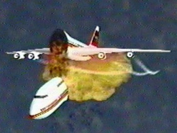 File:Twa 800 in-flight breakup.jpg