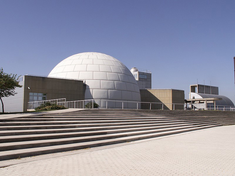 Archivo:Planetario de Madrid 01.jpg