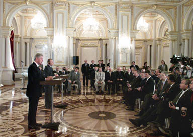 File:Clinton Kuchma 2000 Kiev.jpg