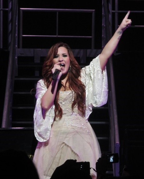 File:Demi Lovato A Special Night 1 Crop.jpg