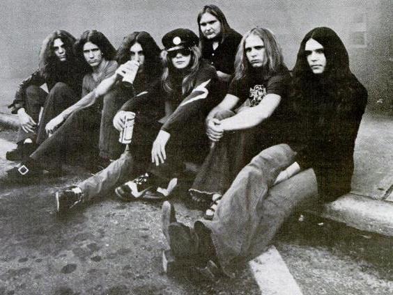 Archivo:Lynyrd Skynyrd band (1973).jpg