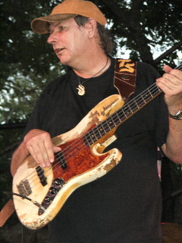 File:Tommy Shannon Ron Baker 3.jpg