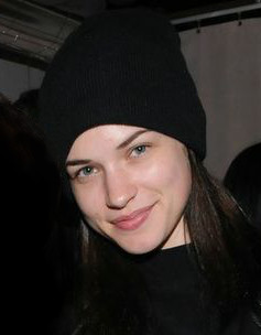 File:Alexis Knapp.jpg