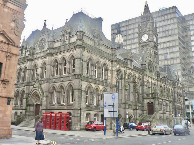 File:Middlesbrough, town hall - geograph.org.uk - 796556.jpg