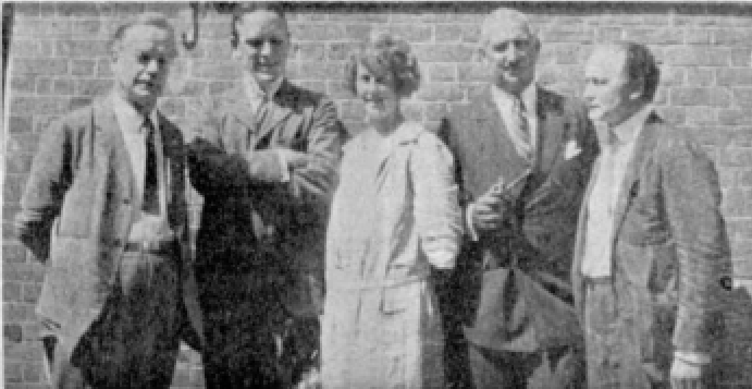 File:Walter Franklin Prince with Mina Crandon and Houdini.png