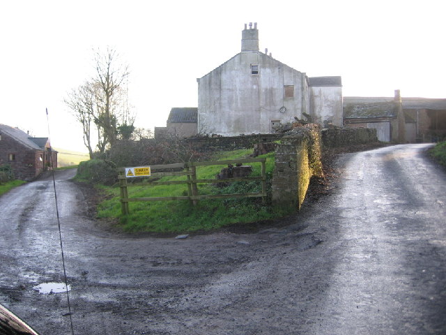 File:Rottington Hall Farm. - geograph.org.uk - 89960.jpg