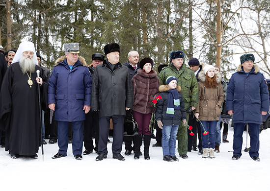 Файл:Opening of memorial plate Oleg Peshkov 02.jpg