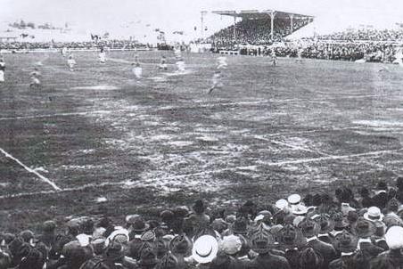 Archivo:Estadio Pocitos 1930.jpg