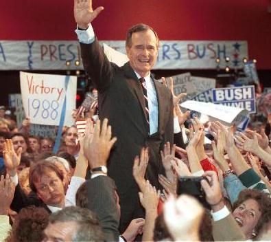 Archivo:George H.W. Bush campaign 1988 (cropped).jpg