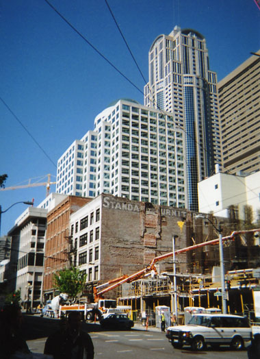 File:Building in Seattle.jpg