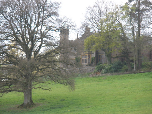 File:Greenham Hall - geograph.org.uk - 1267298.jpg