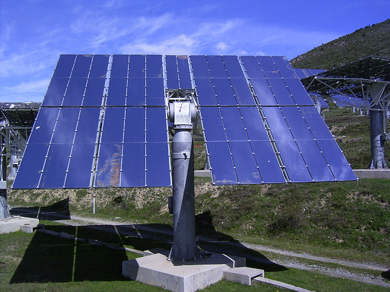 File:Heliostat.jpg