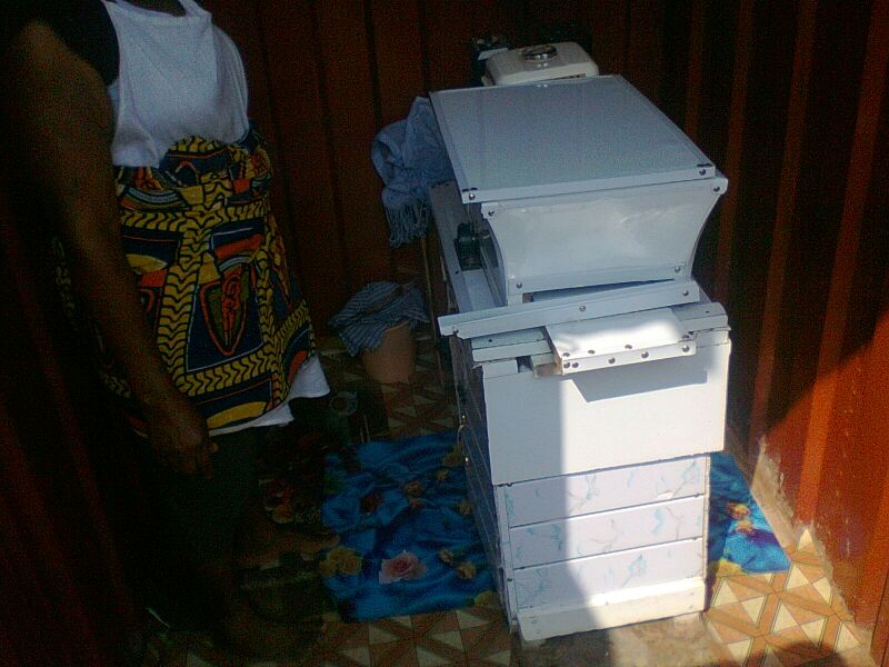 File:Fufu Machine used by a food vendor.jpg