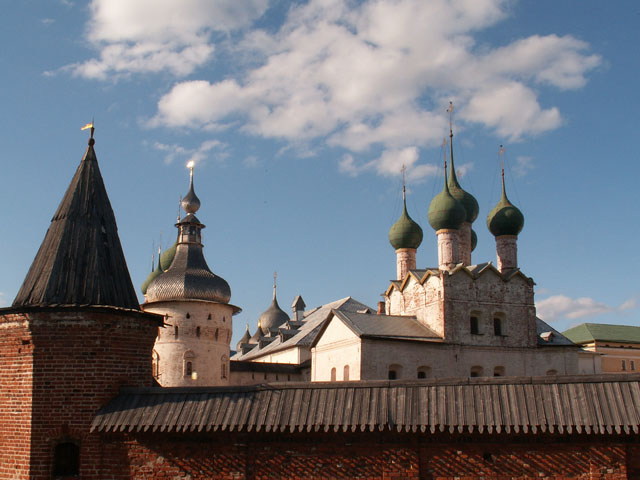 Файл:Rostov kremlin2.jpg