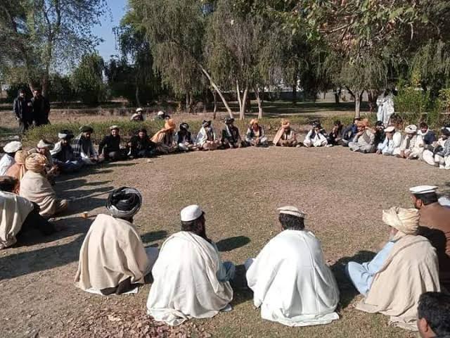 File:A group of Banuchi Elders discussing in Jirga.jpg