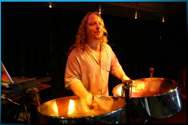 File:Solo steel drummer with backing tracks.jpg