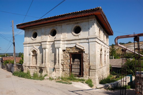 File:Ismi Han Cami.jpg