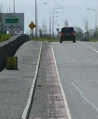 File:Cycle lane debris.jpg