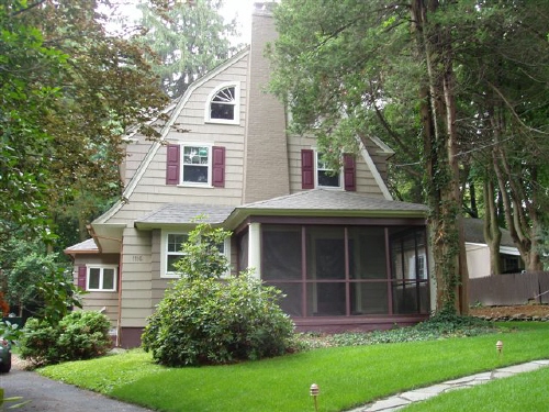 File:Dutch Colonial Revival house in Plainfield, New Jersey.jpg