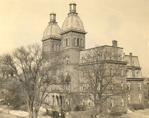 File:Old Main 30s or 40s.jpg